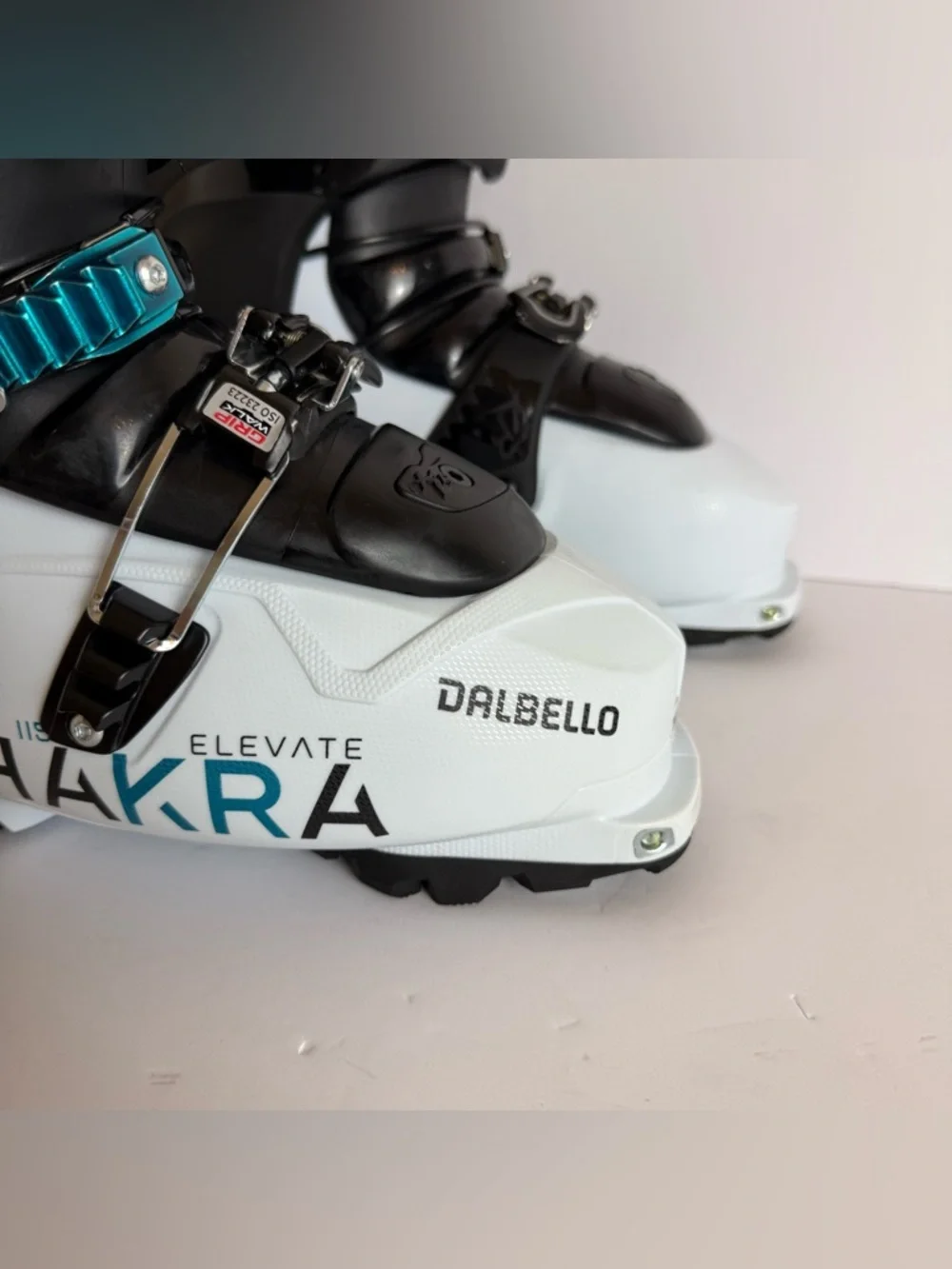 NWT DALBELLO Polar White & Black Chakra Elevate 115 T.I. ID Ski Boot